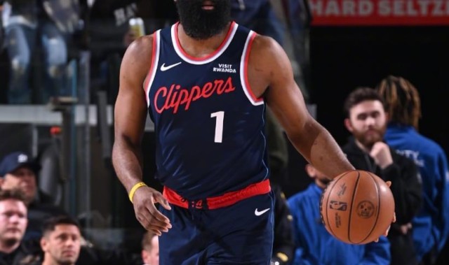 开云APP-NBA最新排名出炉！湖人无路可退，凯尔特人2队爆冷，快船喜讯连连